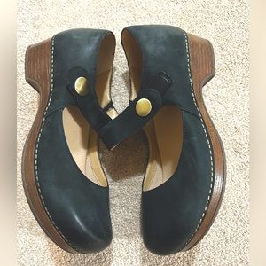 Beatrice Black Burnished Nubuck Shoes